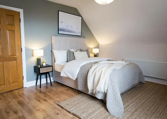 Cosy Family In Strandhill Sligo